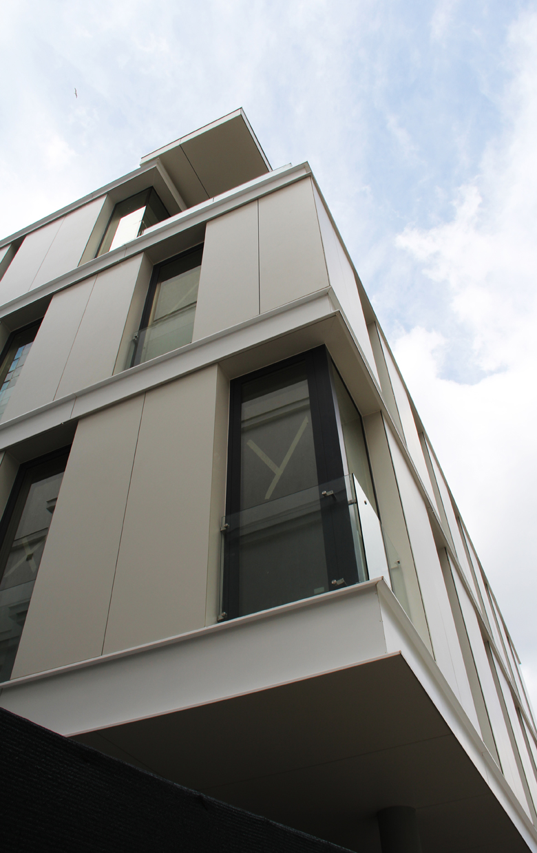 Louis Blanc Residence